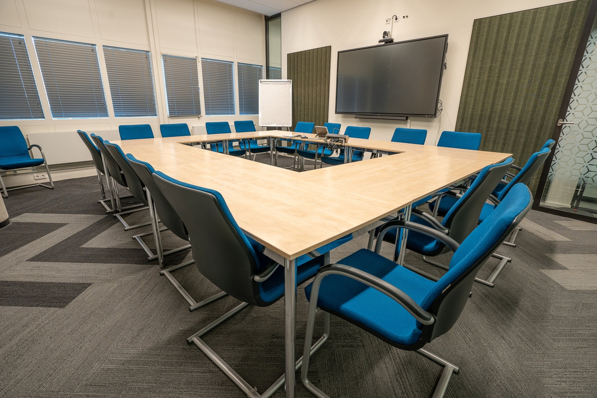 CONFERENCE ROOM 6